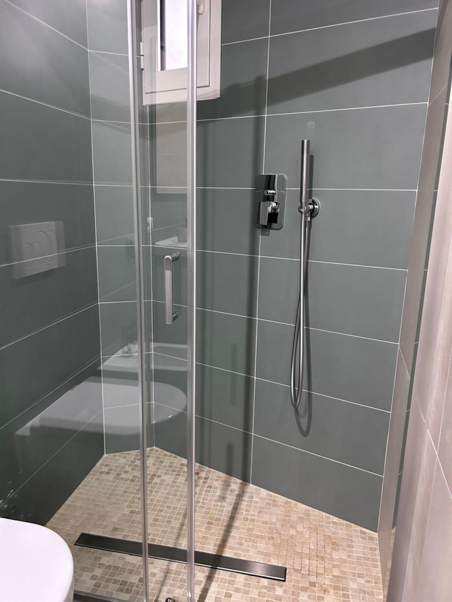 La Suite Di Leon Rome Bagian luar foto